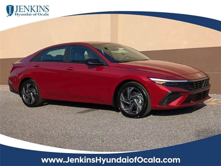 2025 Hyundai Elantra SEL Convenience photo 1