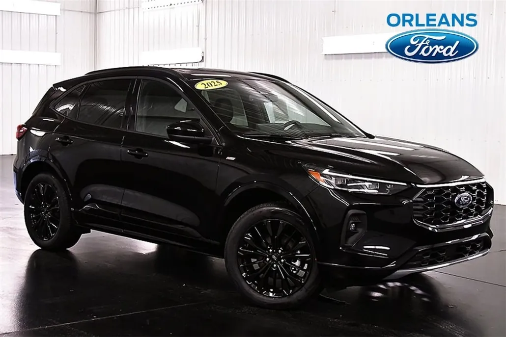2025 Ford Escape ST-Line Elite photo 1