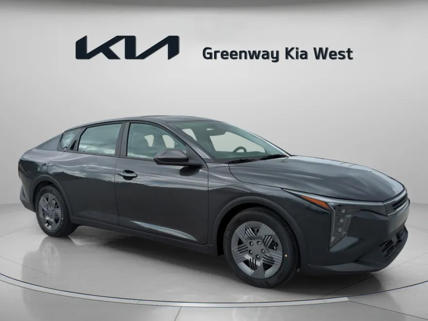 2025 Kia K4 LX photo 1