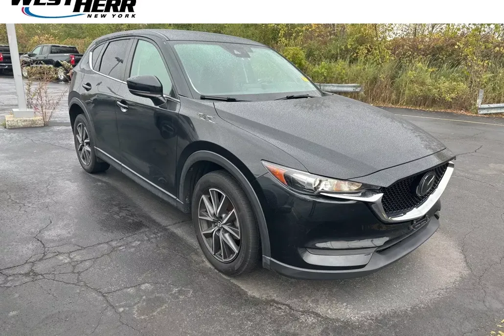 2018 Mazda CX-5 Touring photo 1