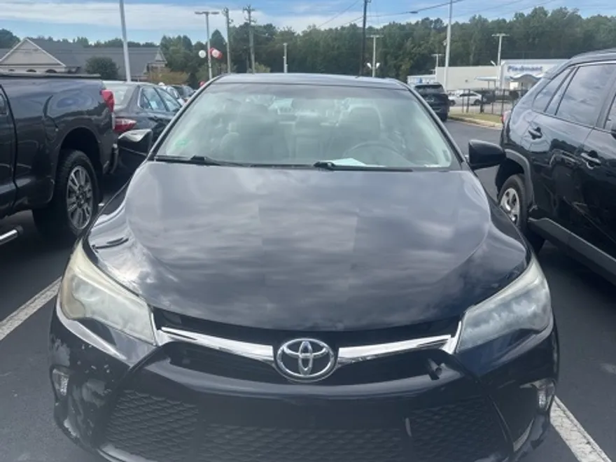 2017 Toyota Camry XLE XSE photo 1