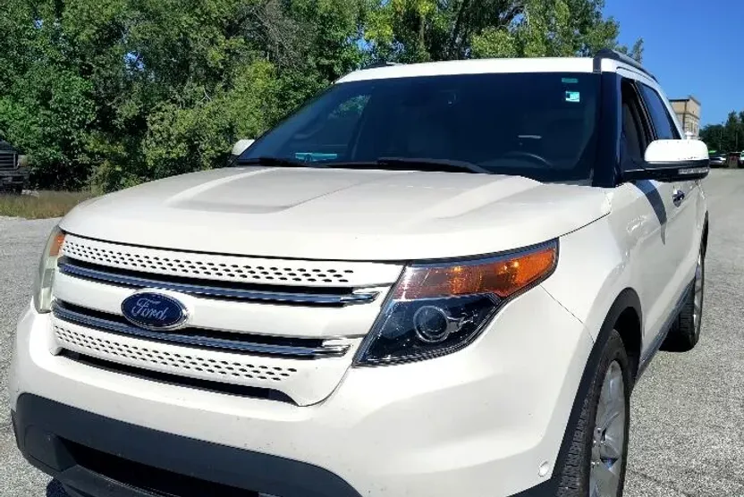 2015 Ford Explorer Limited photo 1