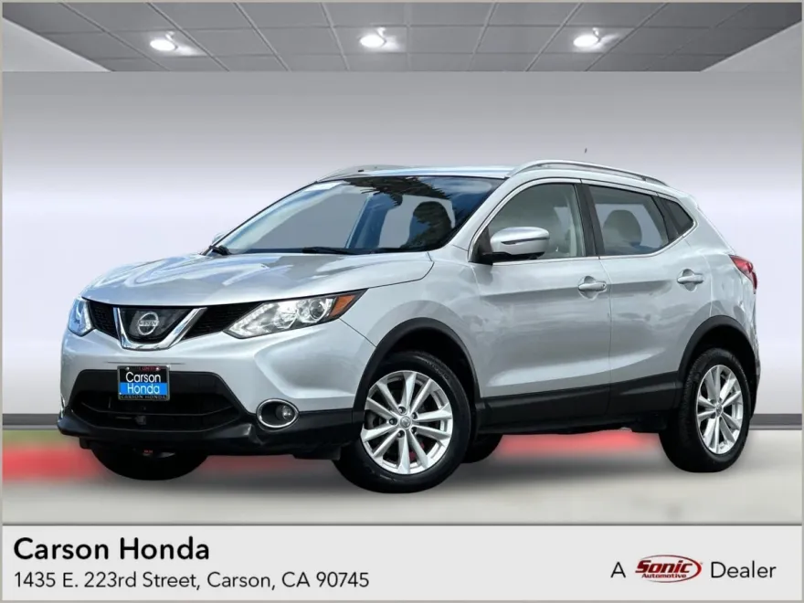 2018 Nissan Rogue Sport SV photo 1