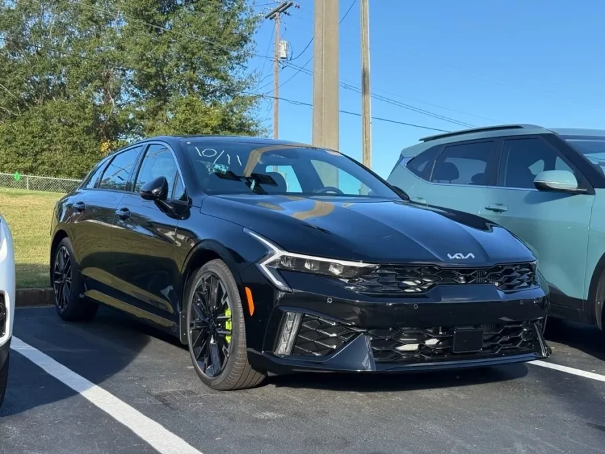 2026 Kia K5 GT photo 1