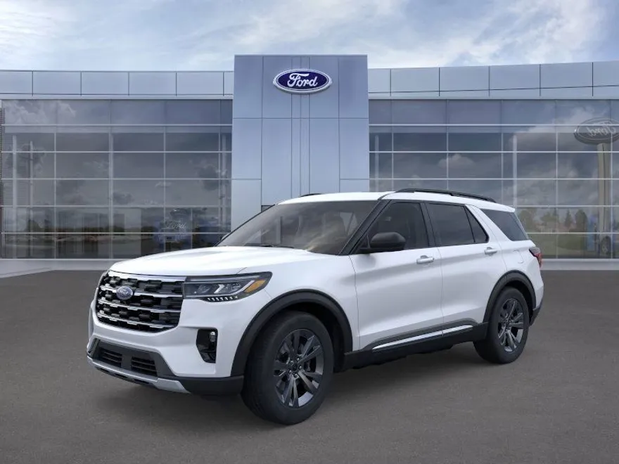 2025 Ford Explorer photo 1