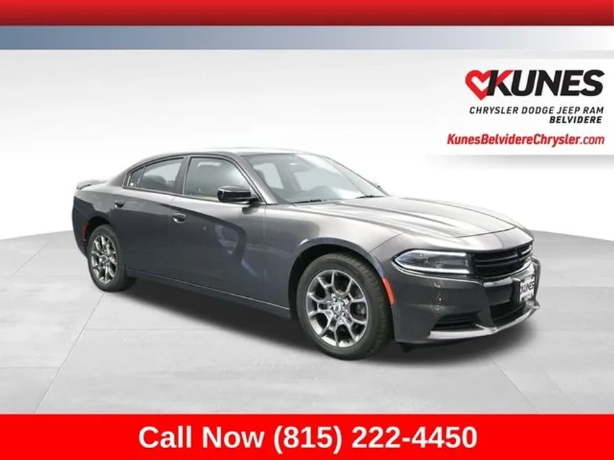 2017 Dodge Charger SE photo 1