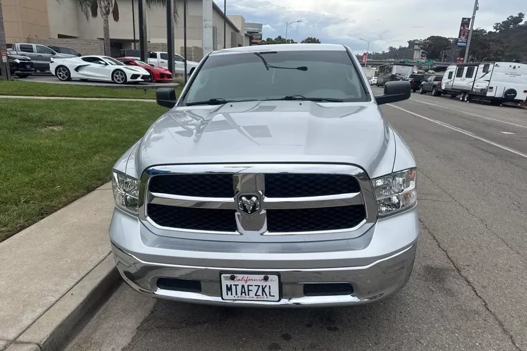 2017 Ram 1500 SLT photo 1