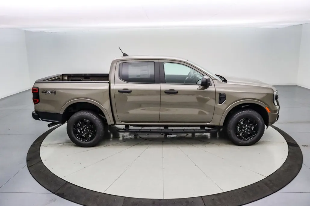 2025 Ford Ranger XLT photo 1