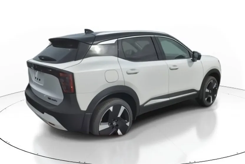 2025 Nissan Kicks SR photo 1