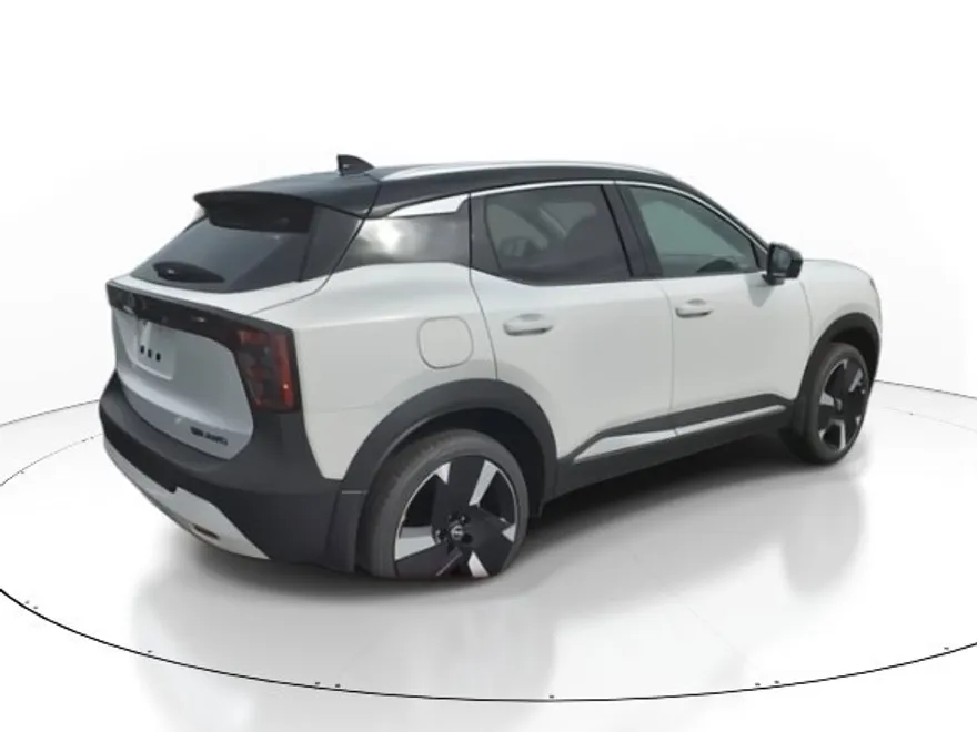 2025 Nissan Kicks SR photo 1