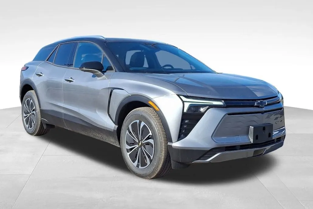 2025 Chevrolet Blazer EV photo 1