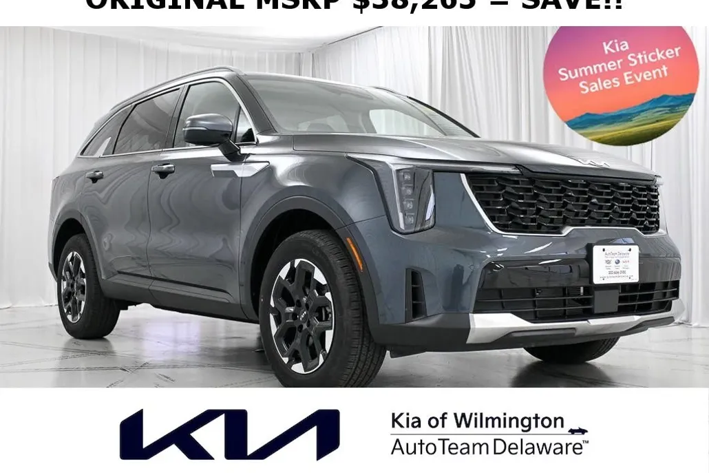 2025 Kia Sorento S photo 1
