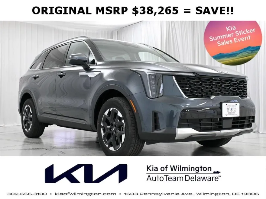 2025 Kia Sorento S photo 1