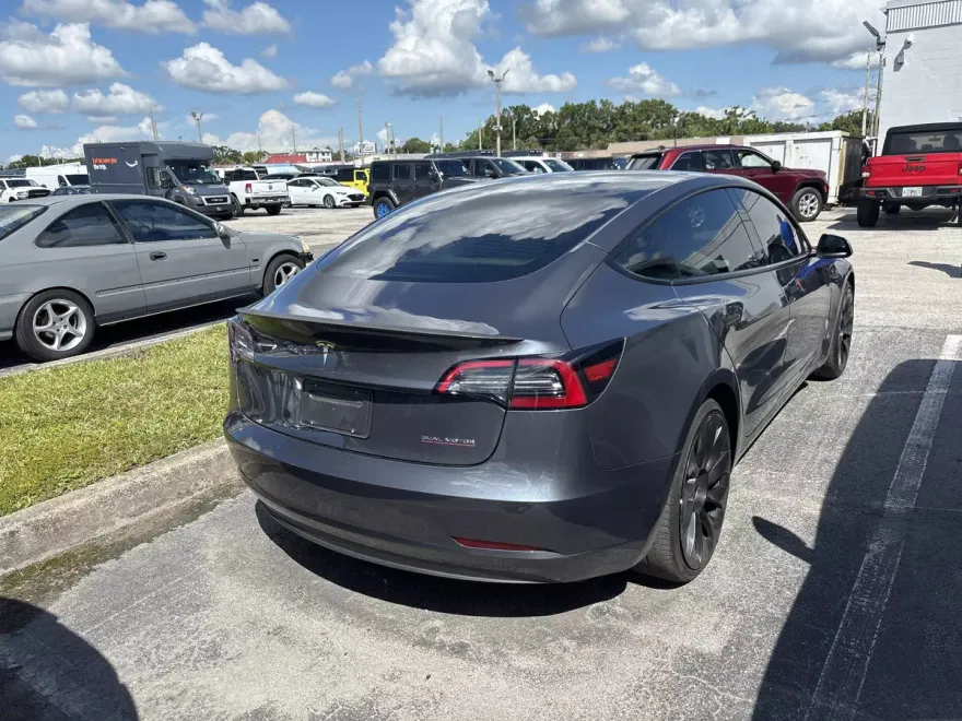 2023 Tesla Model 3 Performance photo 1