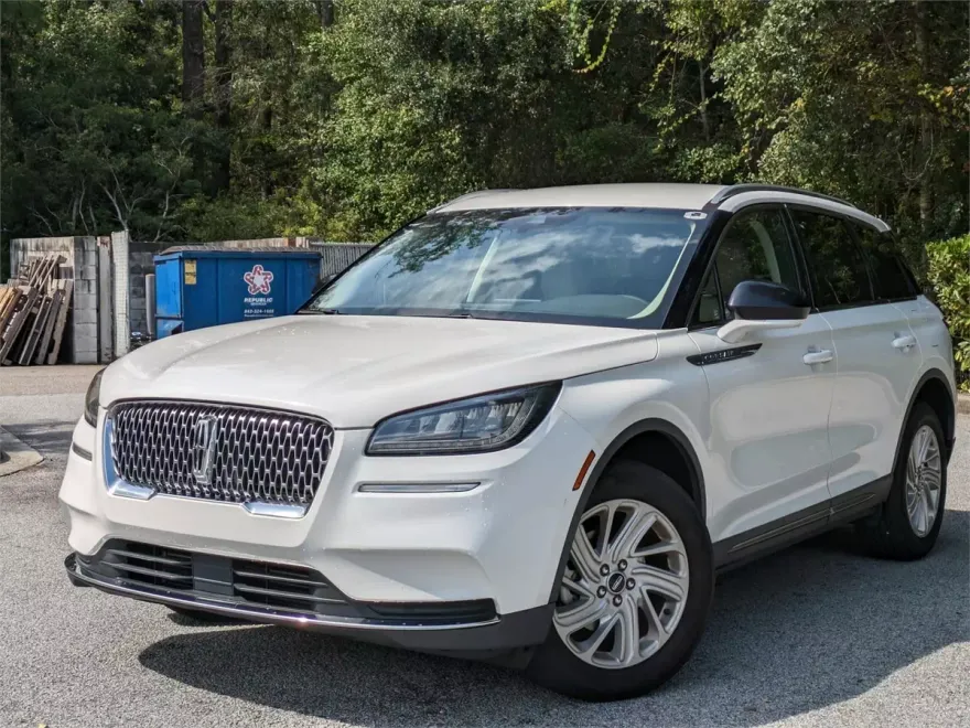 2022 Lincoln Corsair Standard photo 1