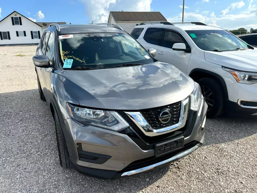 2019 Nissan Rogue SV AWD photo 1
