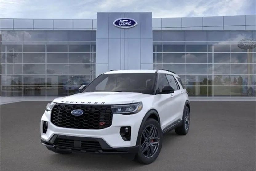 2025 Ford Explorer ST photo 1
