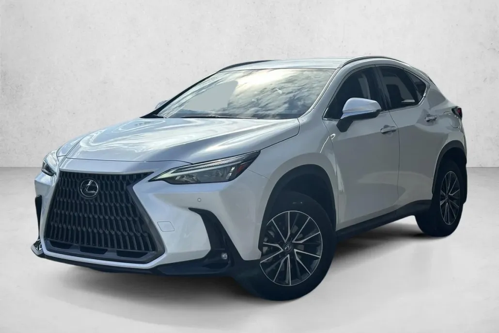 2025 Lexus NX 250 photo 1