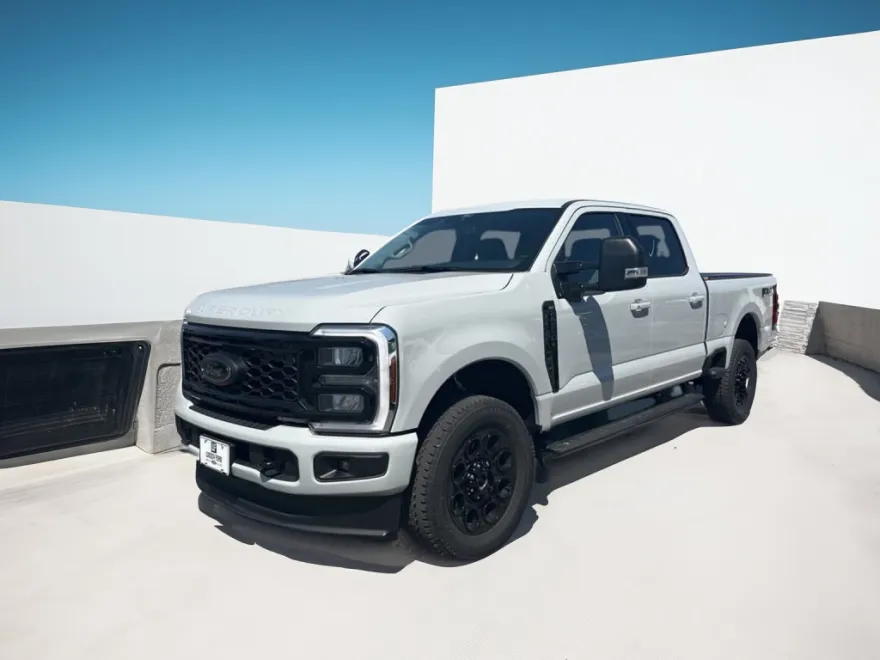 2026 Ford F-250 photo 1