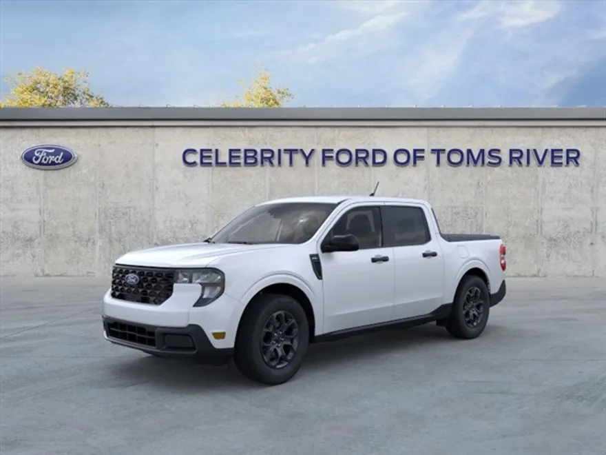 2025 Ford Maverick XLT photo 1