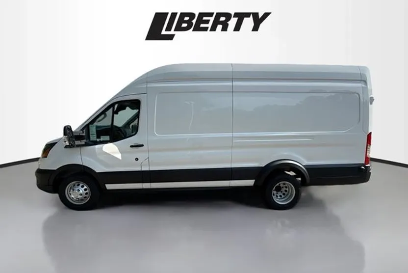 2025 Ford Transit photo 1
