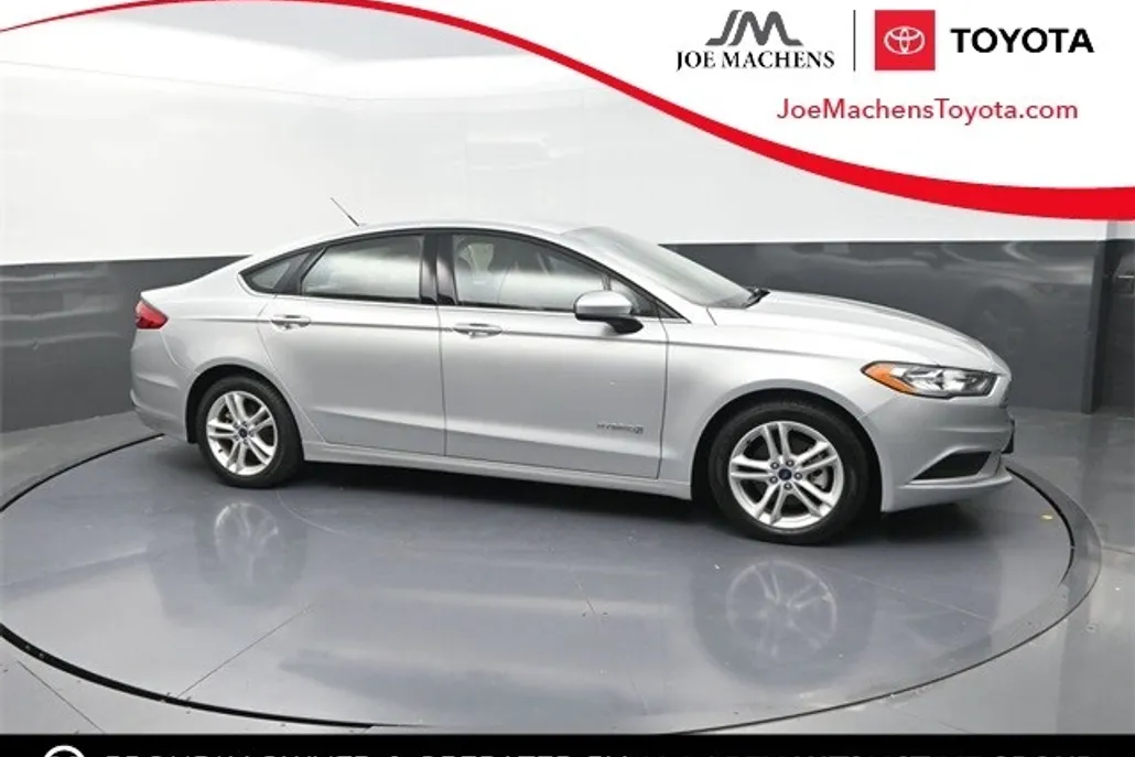 2018 Ford Fusion Hybrid S photo 1