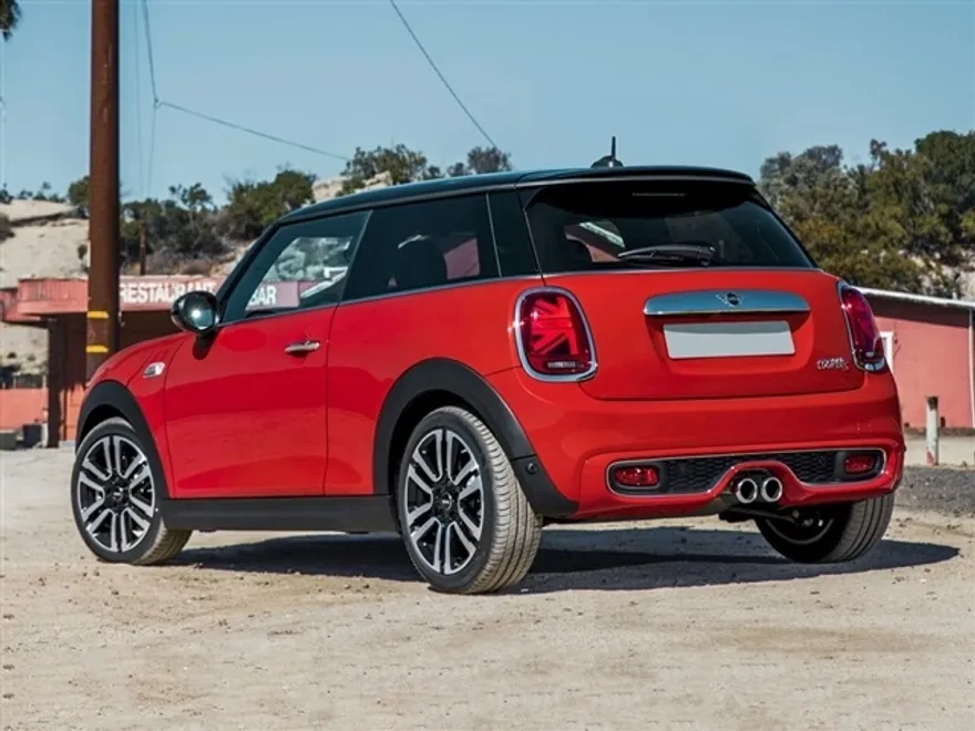 2019 Mini Cooper Signature photo 1
