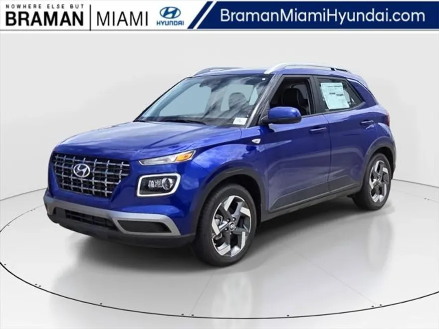 2025 Hyundai Venue Limited photo 1