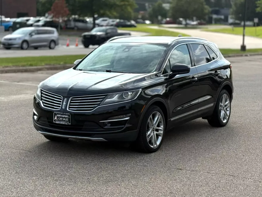 2015 Lincoln MKC Base photo 1
