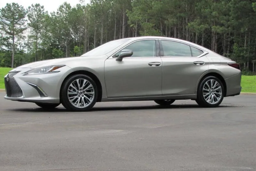2019 Lexus ES 350 Luxury photo 1