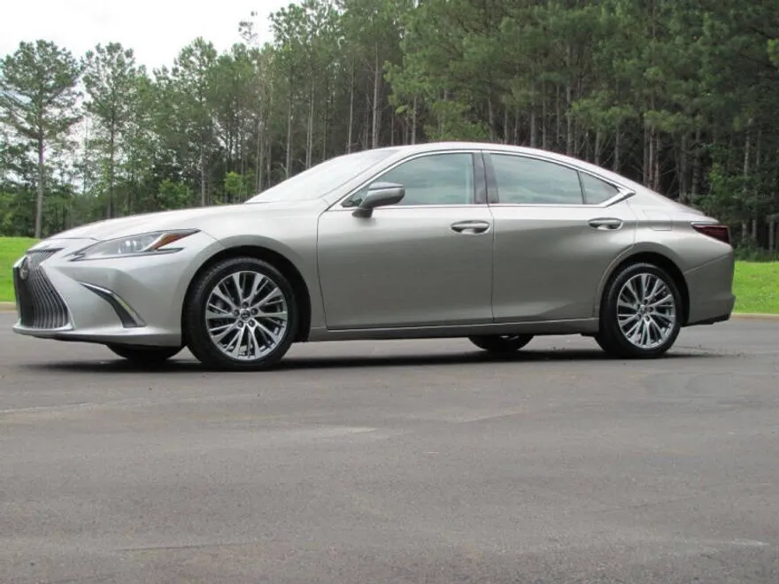 2019 Lexus ES 350 Luxury photo 1