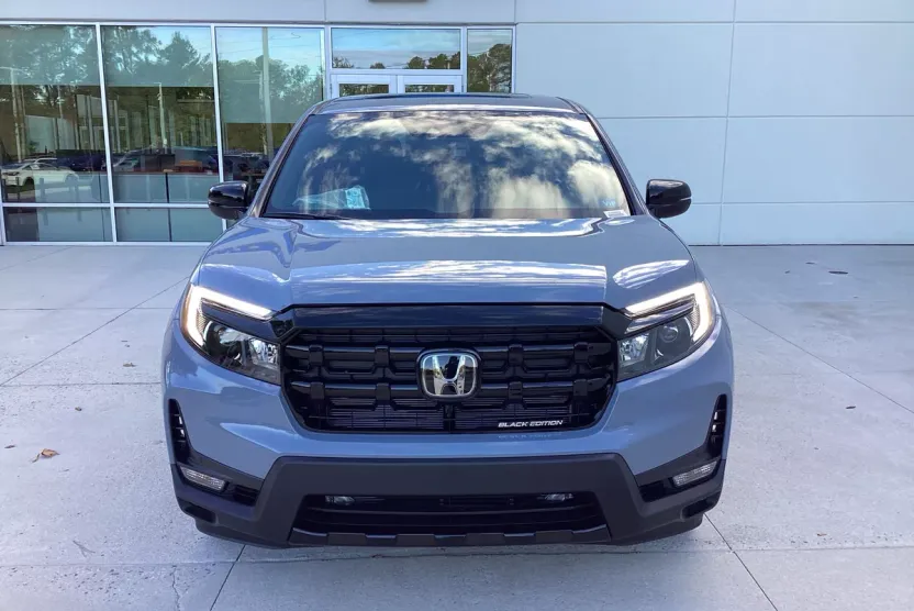 2026 Honda Ridgeline Black Edition photo 1