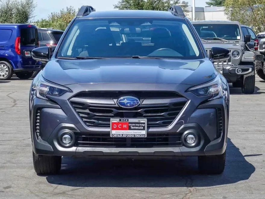 2023 Subaru Outback Premium photo 1
