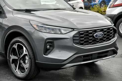 2025 Ford Escape ST-Line Select photo 2