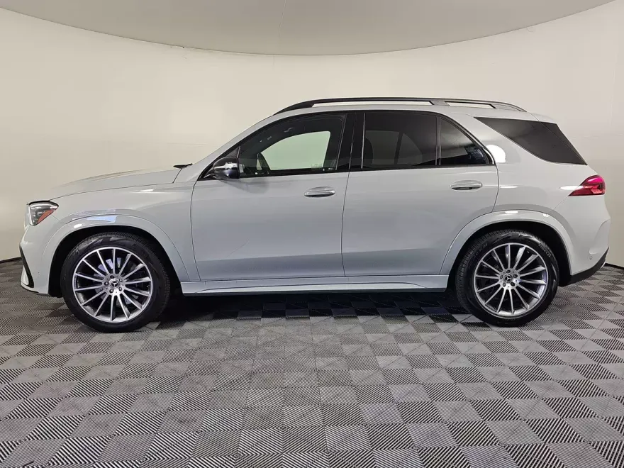 2024 Mercedes Benz GLE 450 photo 1