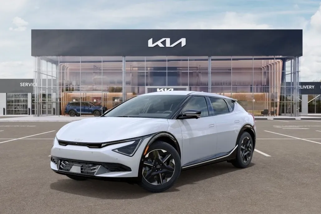 2025 Kia EV6 Wind photo 1