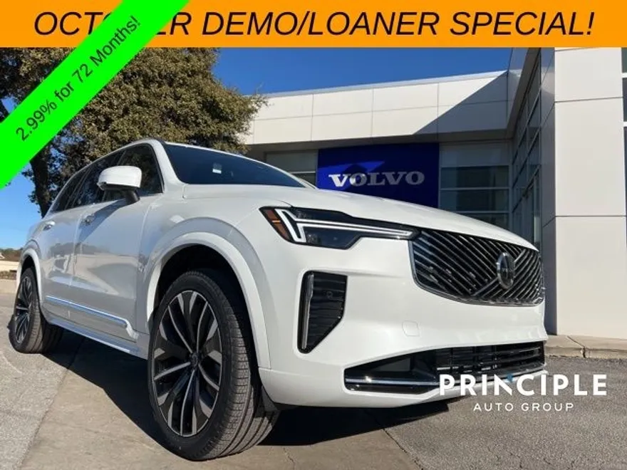 2025 Volvo XC90 Core T8 AWD photo 1