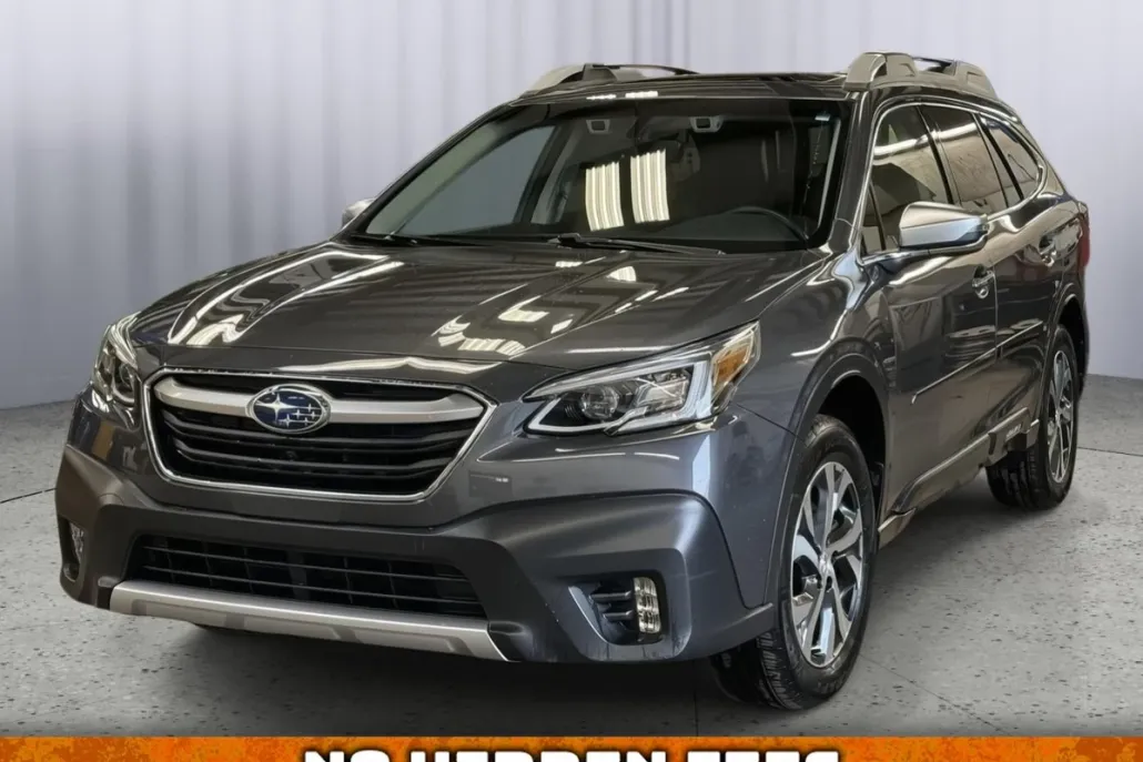 2020 Subaru Outback Touring photo 1