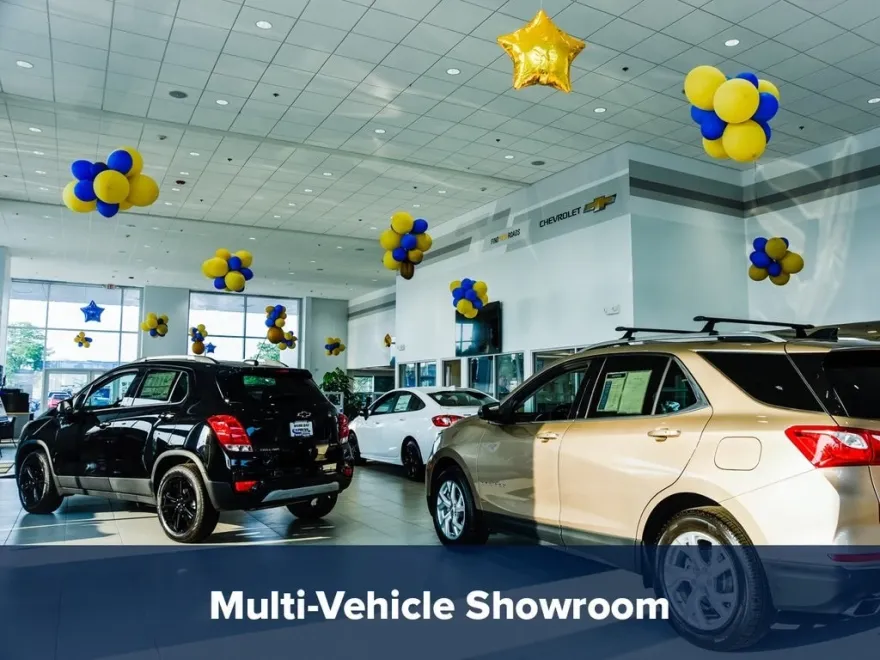 2023 Chevrolet Traverse Cloth 1LT photo 1