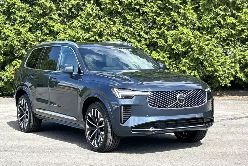 2026 Volvo XC90 Plus AWD photo 1
