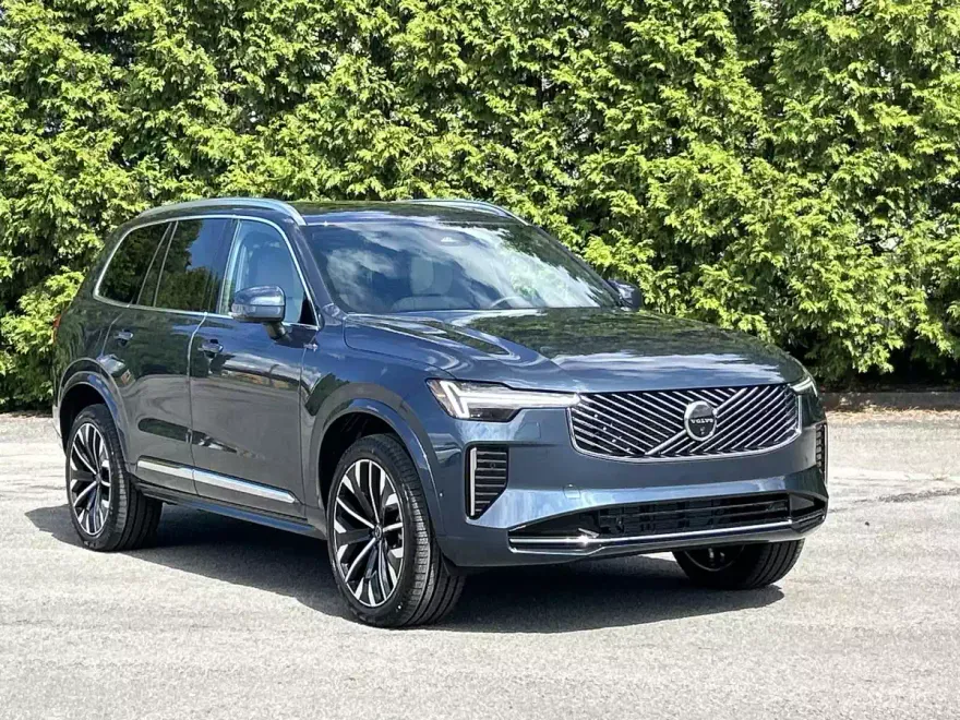 2026 Volvo XC90 Plus AWD photo 1