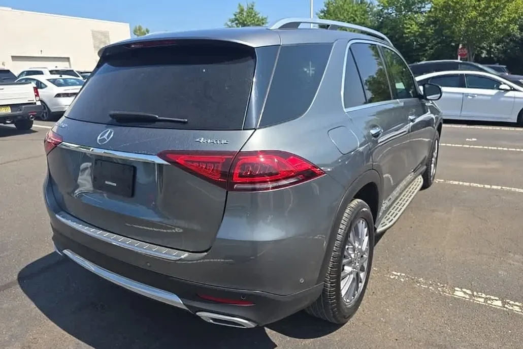 2022 Mercedes Benz GLE 350 4MATIC photo 1
