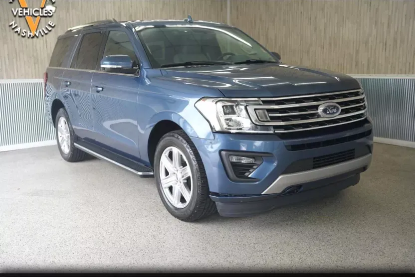2019 Ford Expedition XLT photo 1