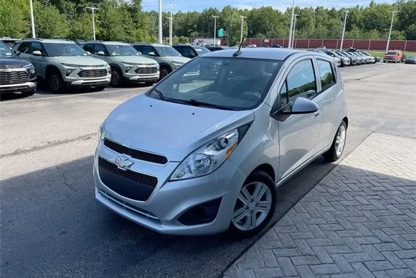 2014 Chevrolet Spark LT photo 1