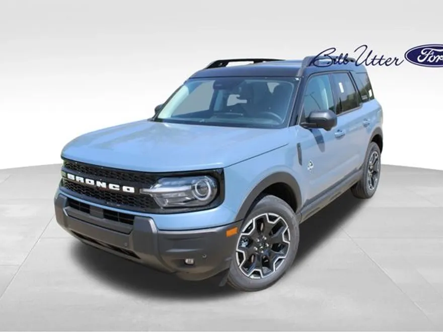 2025 Ford Bronco Sport Outer Banks photo 1