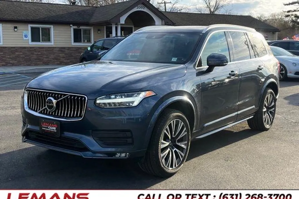 2020 Volvo XC90 T6 Momentum photo 1