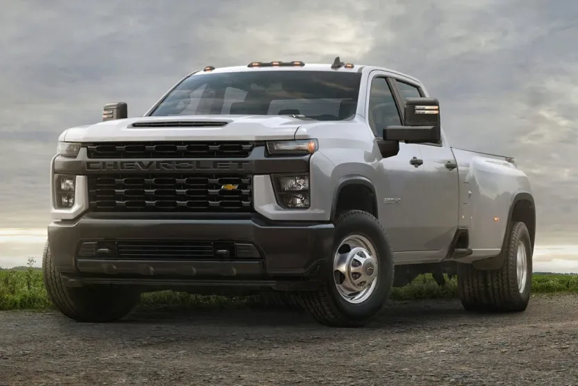 2023 Chevrolet Silverado 3500HD High Country photo 1