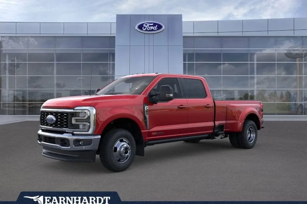 2025 Ford F-350 Lariat photo 1