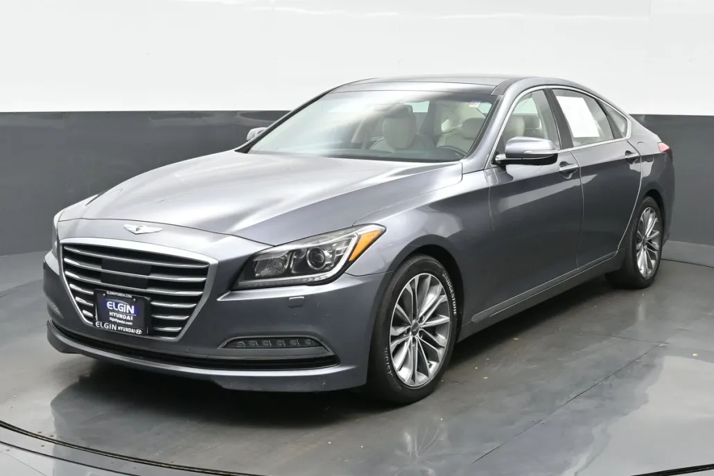 2016 Hyundai Genesis 3.8 photo 1
