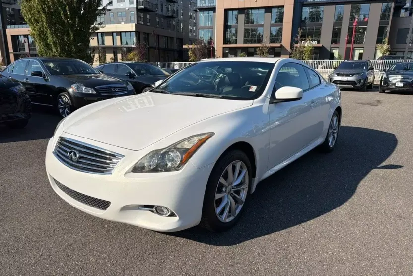2012 Infiniti G37 Coupe x photo 1